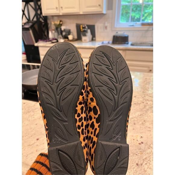 Earth Runa Leather Leopard Ballet Flats sz 7 NWOT - Picture 6 of 6